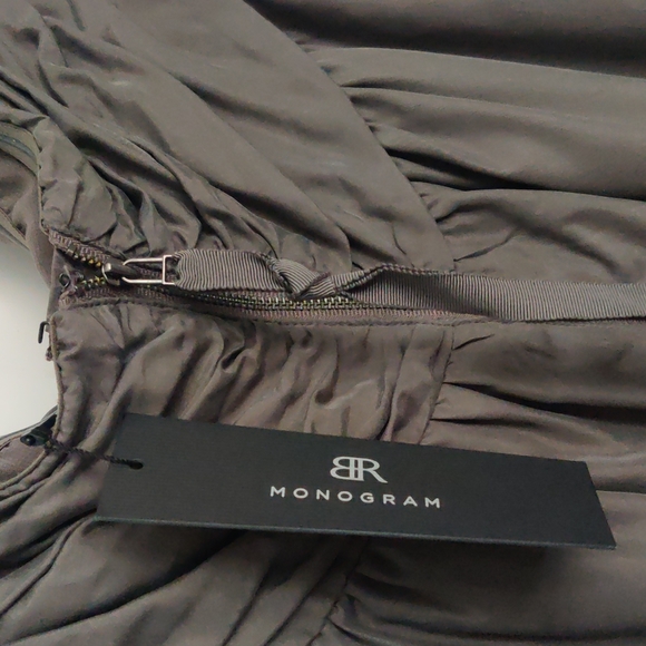 Silk dress - Picture 3 of 6